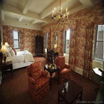 Molly Pitcher 5* Red Bank