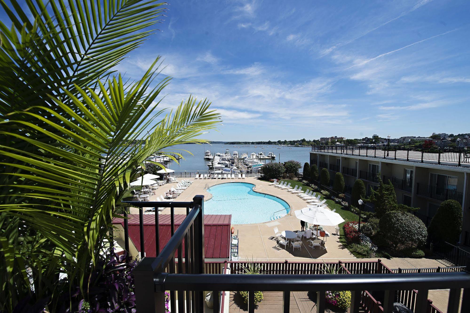 Molly Pitcher 5*