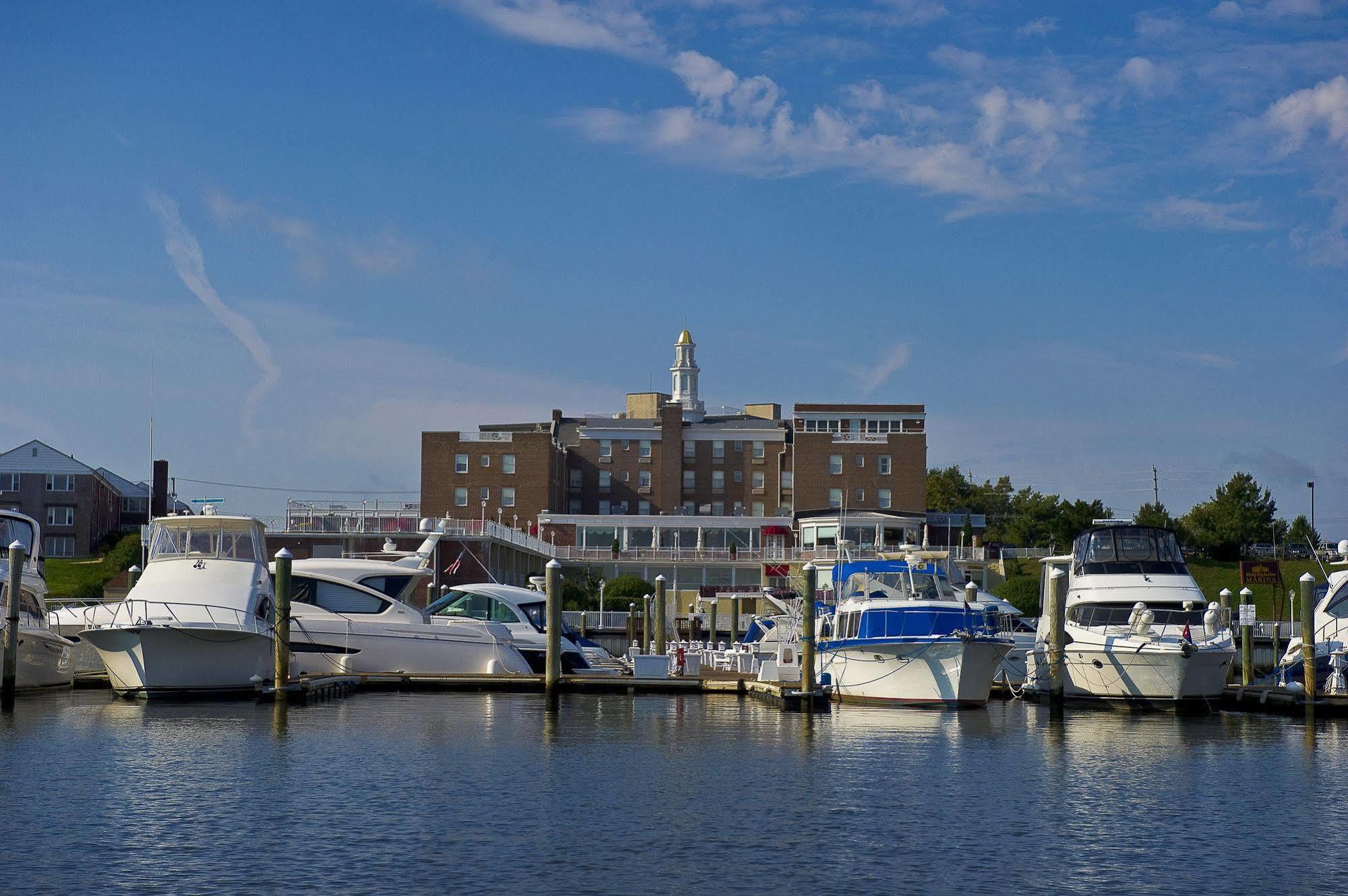 Molly Pitcher 5* Red Bank
